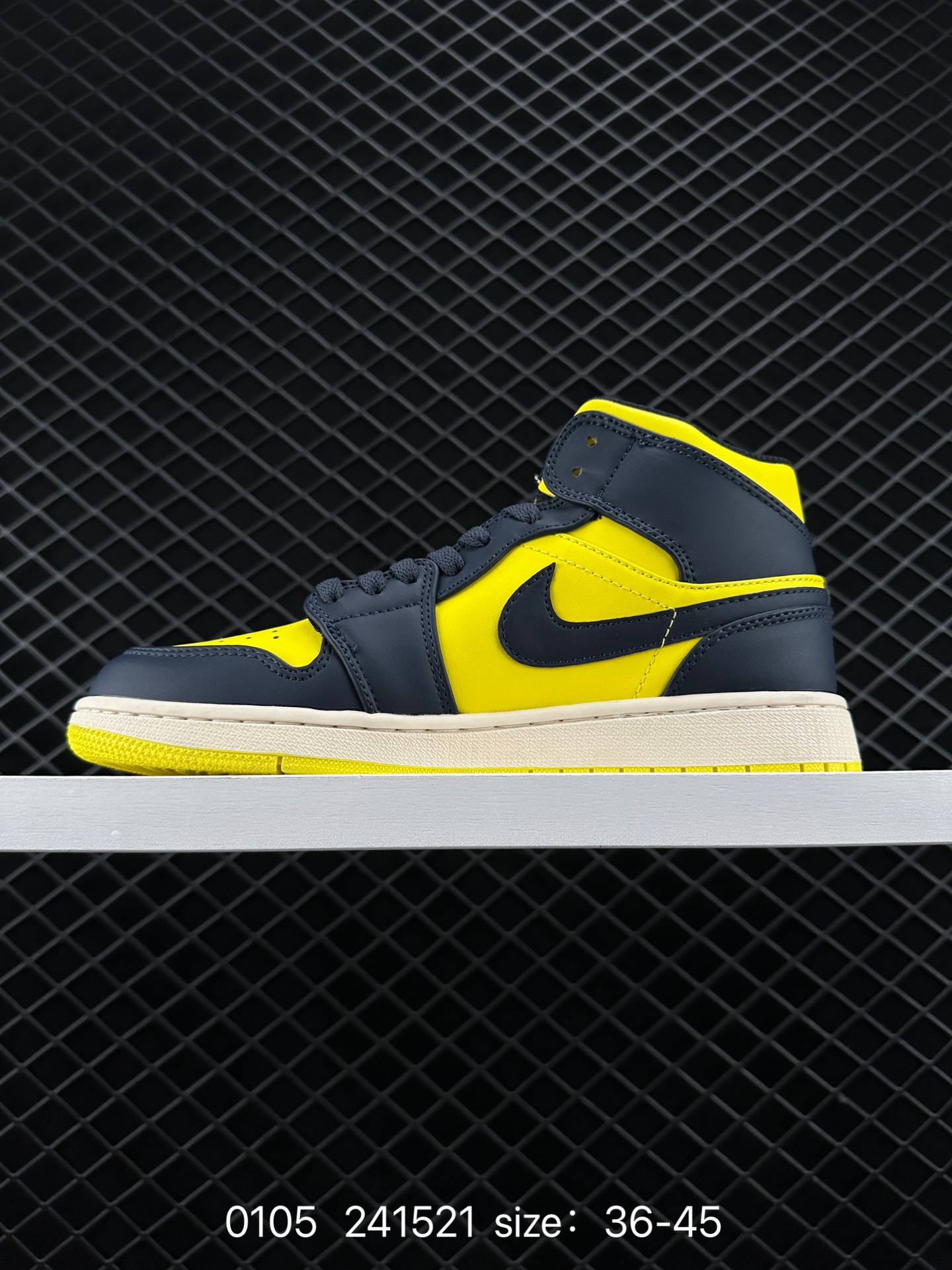 Nike Air Jordan 1 Retro High OG”Black/White“